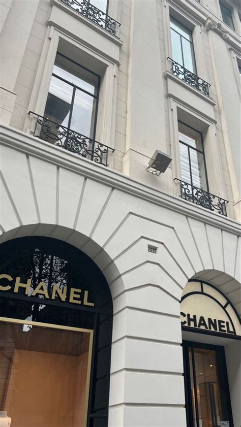 chanel collins street